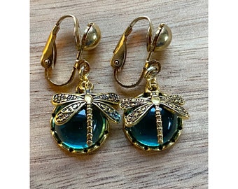 Boucles d'oreilles pendantes dorées à clip libellule, libellules bohèmes en verre à charnière