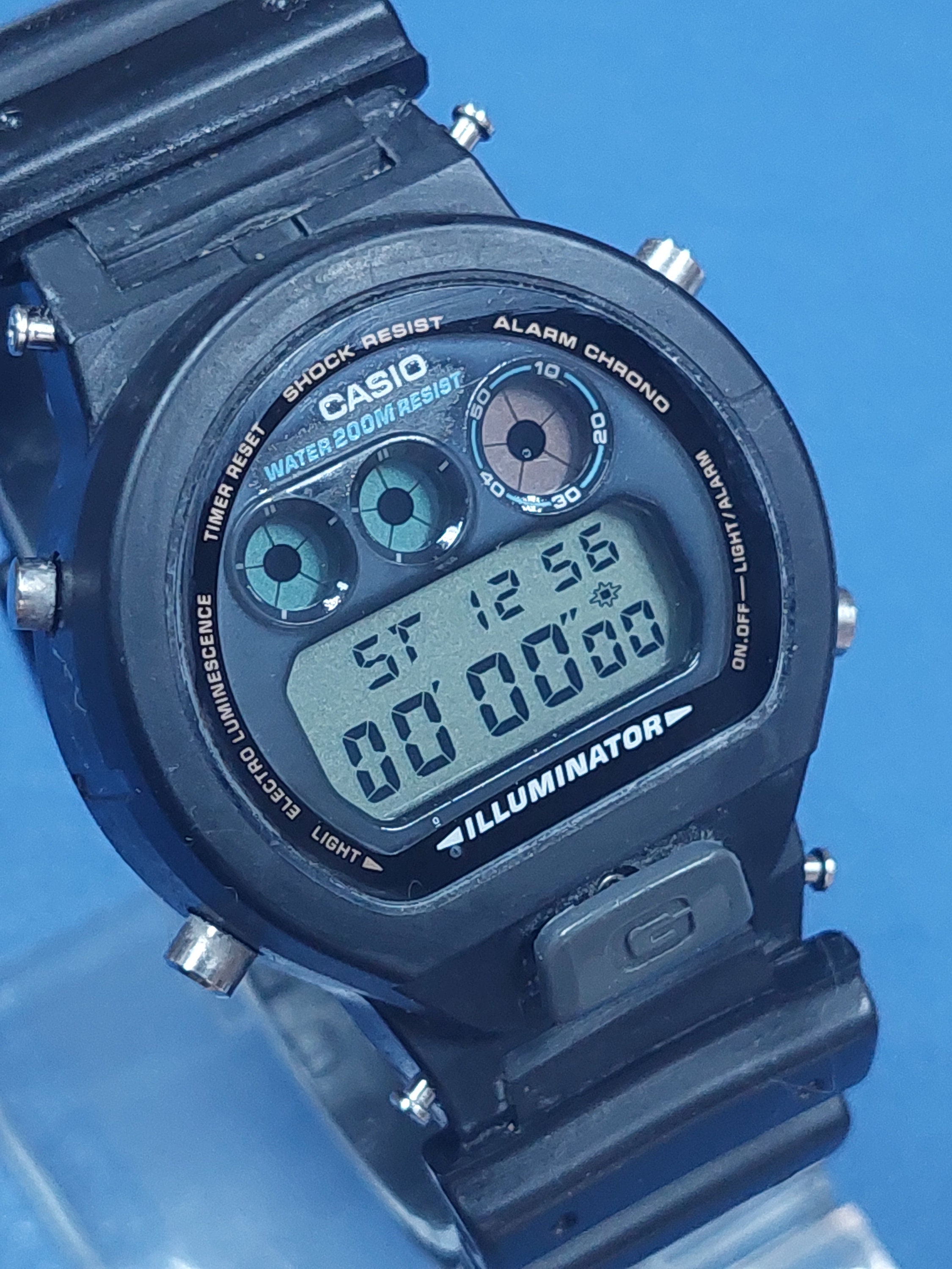Rare Vintage 1995 Casio DW-6900 Men's G-shock Digital Watch Rare Vintage 1995 Casio DW-6900 Men's G-shock Digital Watch