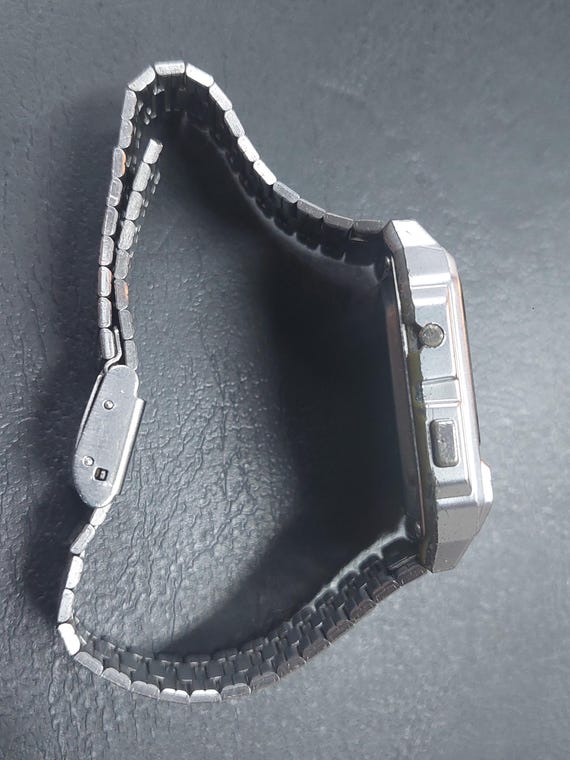 Vintage Casio DB-520 Data Bank World Time Watch -… - image 4