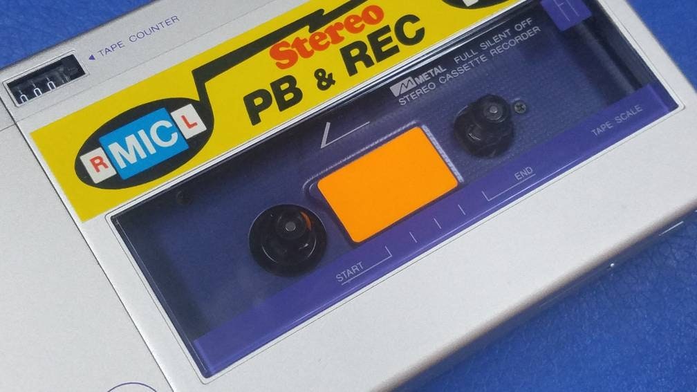 AIWA HS-F1 ステレオカセットレコーダー AIWA Portable Cassette Recorder HS-F1 Stereo Cassette Player Made