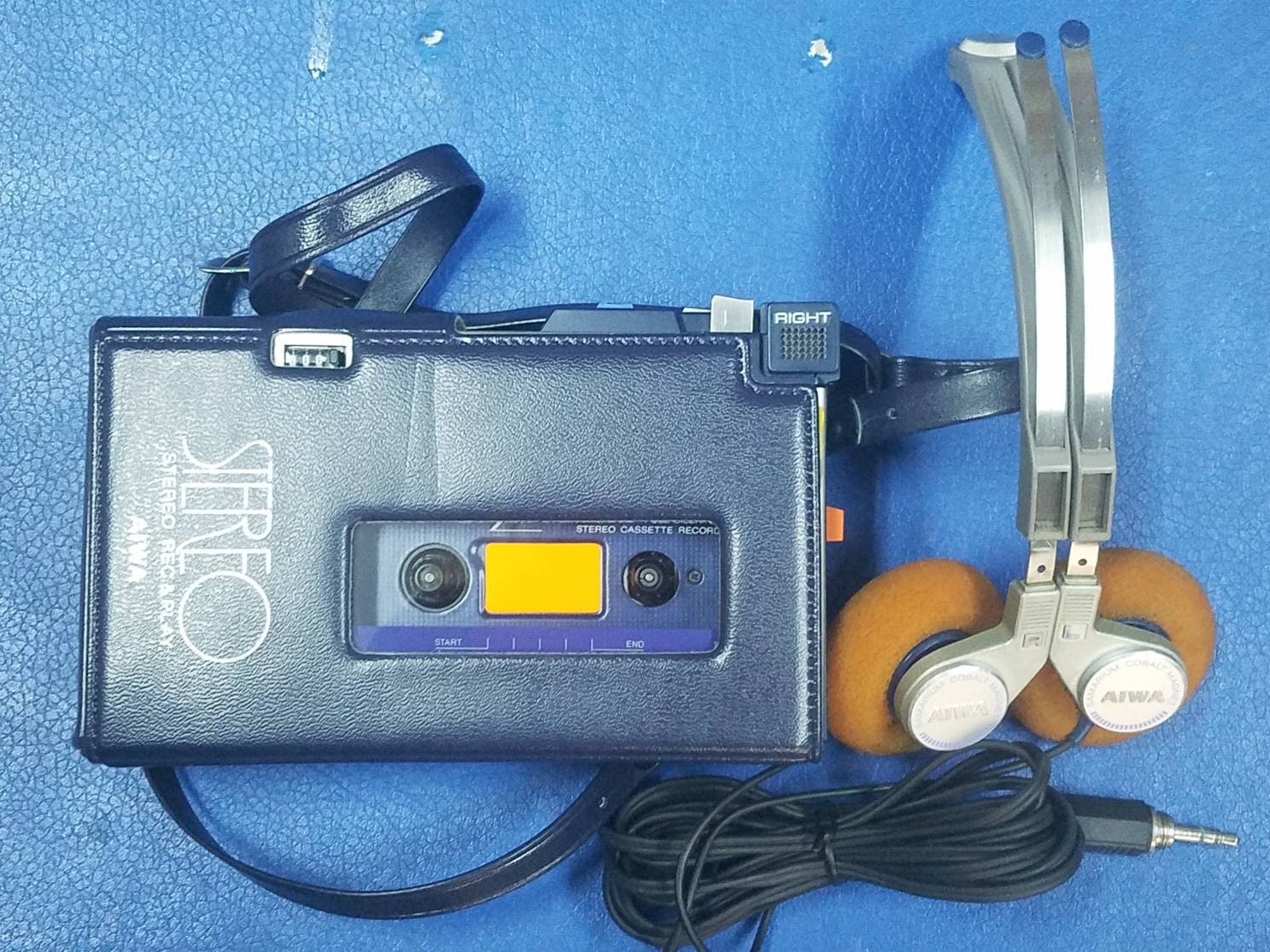 AIWA HS-F1 ステレオカセットレコーダー Aiwa HS-F1 CassetteBoy Stereo Cassette Recorder