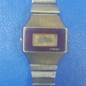 Vintage & Very Rare Timex Mens Goldtone stainless steel , big case Digital Watch *** not working ***
