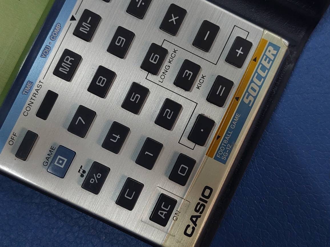 ふ*も様 CASIO SG-12 フットボールゲーム/計算機 sddefault.jpg