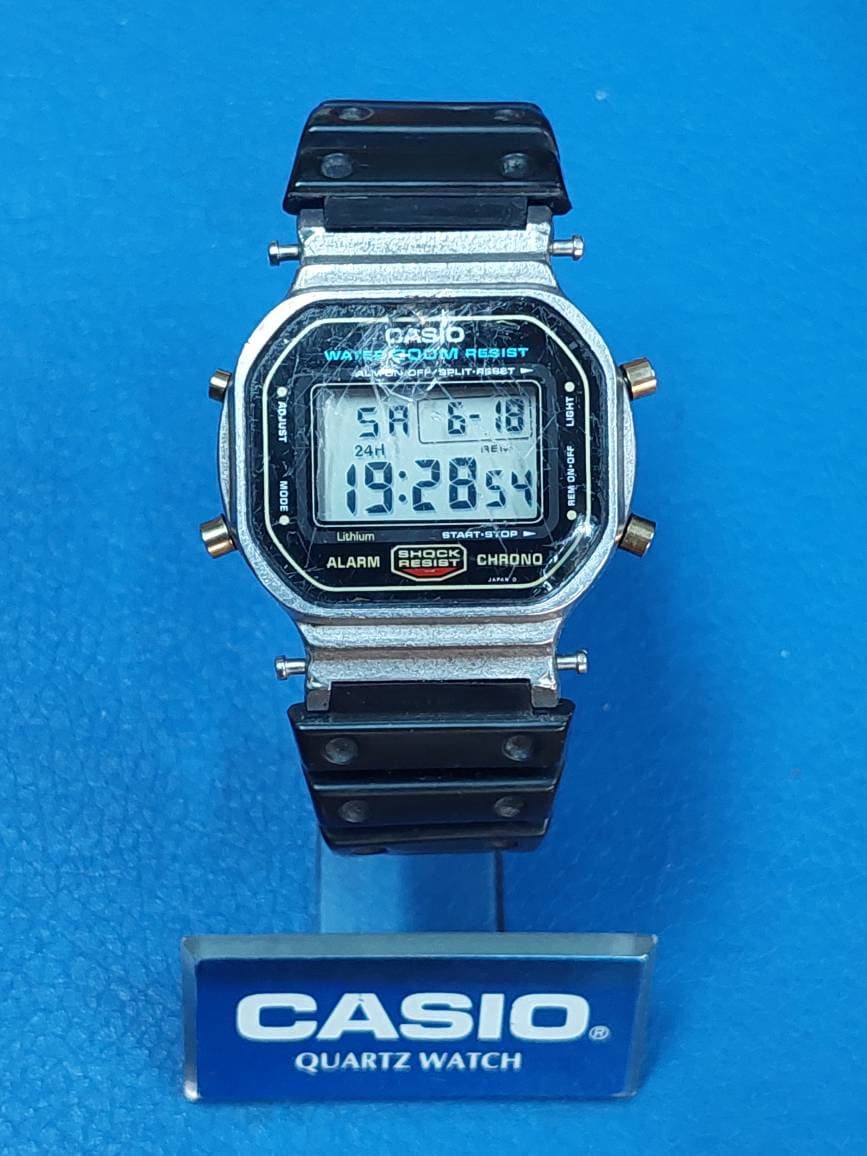 Vintage Casio G-shock Dw-5600 DW 5600 901 Chrono Watch Working For Repair