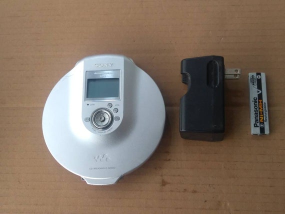 Sony DNE900 ATRAC/MP3 Walkman Persönlicher tragbarer CD-Player Silber  D-NE900/S funktioniert - Etsy.de