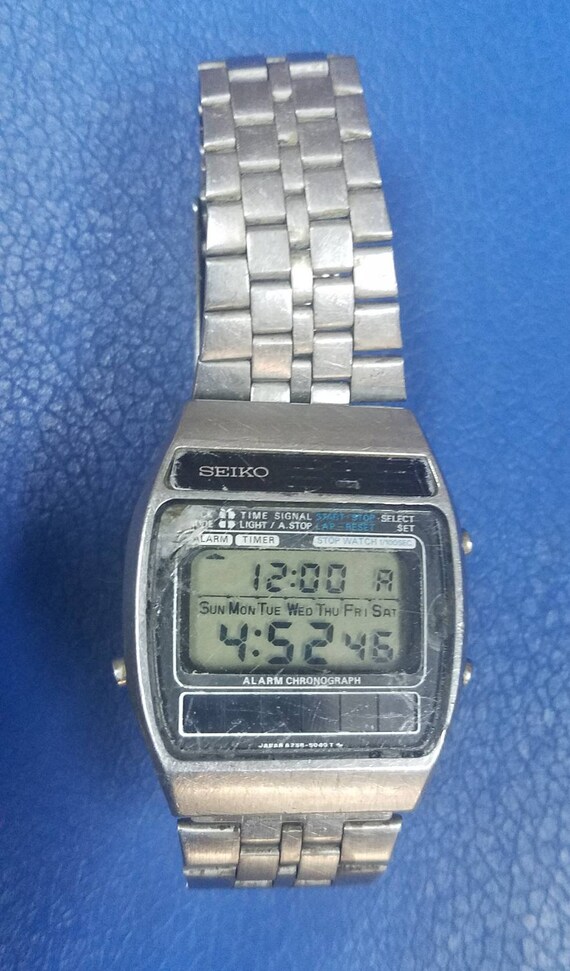 seiko digital solar watch