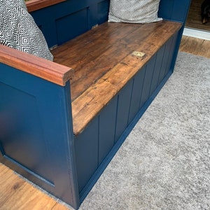 Storage bench seat