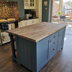 Bespoke farmhouse kitchen island The Burford image 2