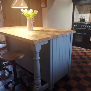 Bespoke farmhouse kitchen island The Burford image 3