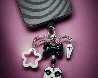 Misfits Skull Phone Charm | Gothic Phone Strap | Creepy Cute Bag Charm | Emo Punk Aesthetic Accessory | Horror Gift for Alt Style