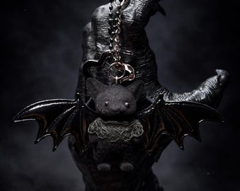 Goth Bat Keychain Charm, Spooky Cute Plush Bat Keyring, Gothic Bag Charm, Halloween Aesthetic Accessory, bat wings charm