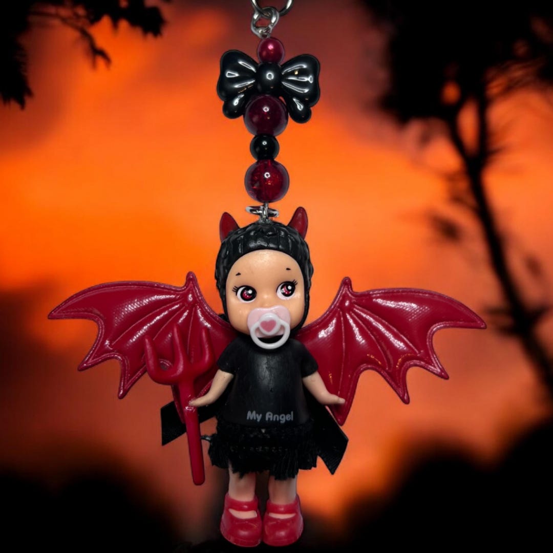 halloween-sonny-angel-keychain-creepy-cute-replica-devil-with-bat