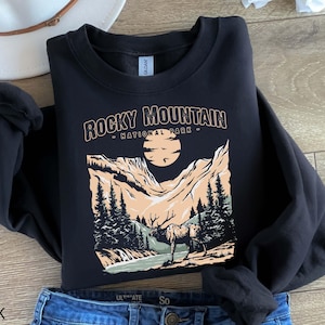 Rocky Mountain National Park Sweatshirt, Rocky Mountain Sweater, Colorado Mountains Crew Neck for Hiking, Colorado Sweater, Aspen Lovers Tee