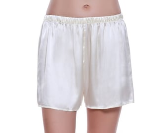 100% Mulberry Silk Shorts- Womens Pajama Shorts- Soft Sleepwear Lounge Shorts- Sleeping Shorts for Women - Ivory
