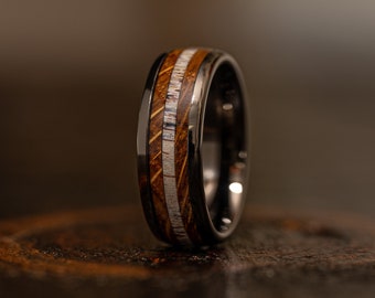 Bague en bois de cerf avec tonneau de whisky, bague de tonneau de whisky, bague de mariage en bois de cerf, bague de mariage en bois, bague de tonneau de whisky, bague en bois de cerf