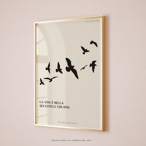 Póster de pájaros, póster italiano, póster "La vida es bella", impresión minimalista, arte mural beige, arte mural beige y negro, póster de pájaros volando, arte moderno