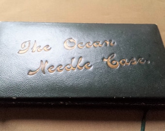 The Ocean Needle Hülle, Sammlung von Nadeln zum Nähen und Kunstwerk im Lederetui
