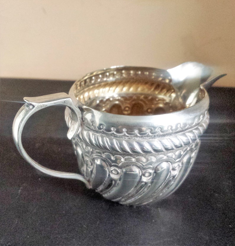 H.M.Silver cream jug 1894 Hilliard /& Thomason gilded interior