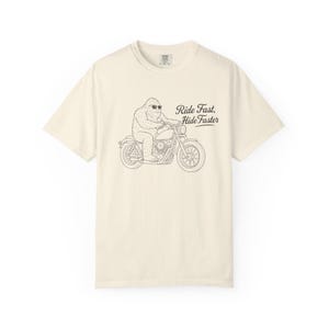 Sasquatch Motorcycle T-shirt: Funny Bigfoot Graphic Tee