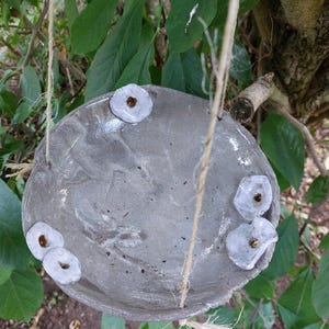 Mini baños para pájaros hechos a mano