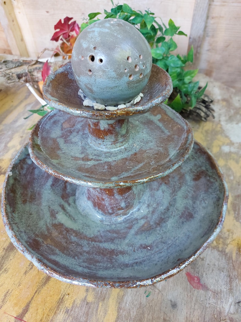 MANUFACTURING of cat fountains, indoor fountains 3er Etage