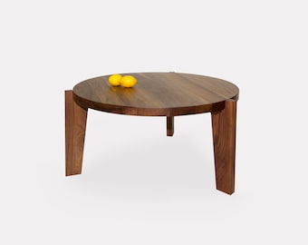 K. Table walnut, Coffee Table, Round Table, Walnut Table, Side Table, Table Basse, Kaffeetisch, Mesa de cafe, Table, Couchtisch