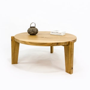 K. Table, Artisan, Solid, Coffee Table, Round Table, Oak Table, Side Table, Table Basse, Kaffeetisch, Mesa de cafe, Table, Couchtisch
