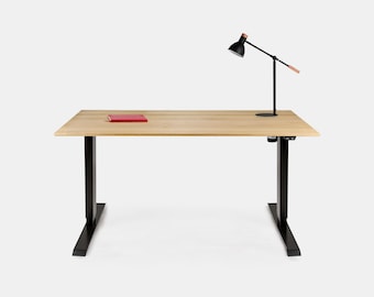 Einfacher Stehschreibtisch aus Eiche, elektrischer Schreibtisch, schlichter Computertisch