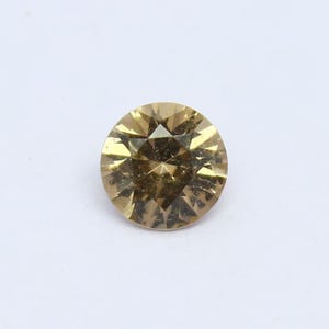 Natural Rare Malaya/Malaia Garnet 0.52 Carat 5x5 MM Round Shape Diamond Cut Faceted Gemstone