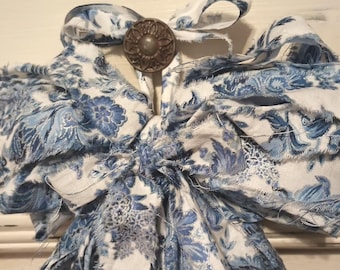 Chinoiserie Blue Rag Bows,Country Bows, Regency Bow,Cottage Bow,French Farmhouse Bow,France Cottage Decor,Blue Toile Bow,Wedding Bow