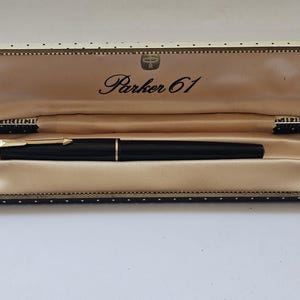 パーカー 17 万年筆（以前のパーカー 61 プレゼンテーション ボックス入り）
