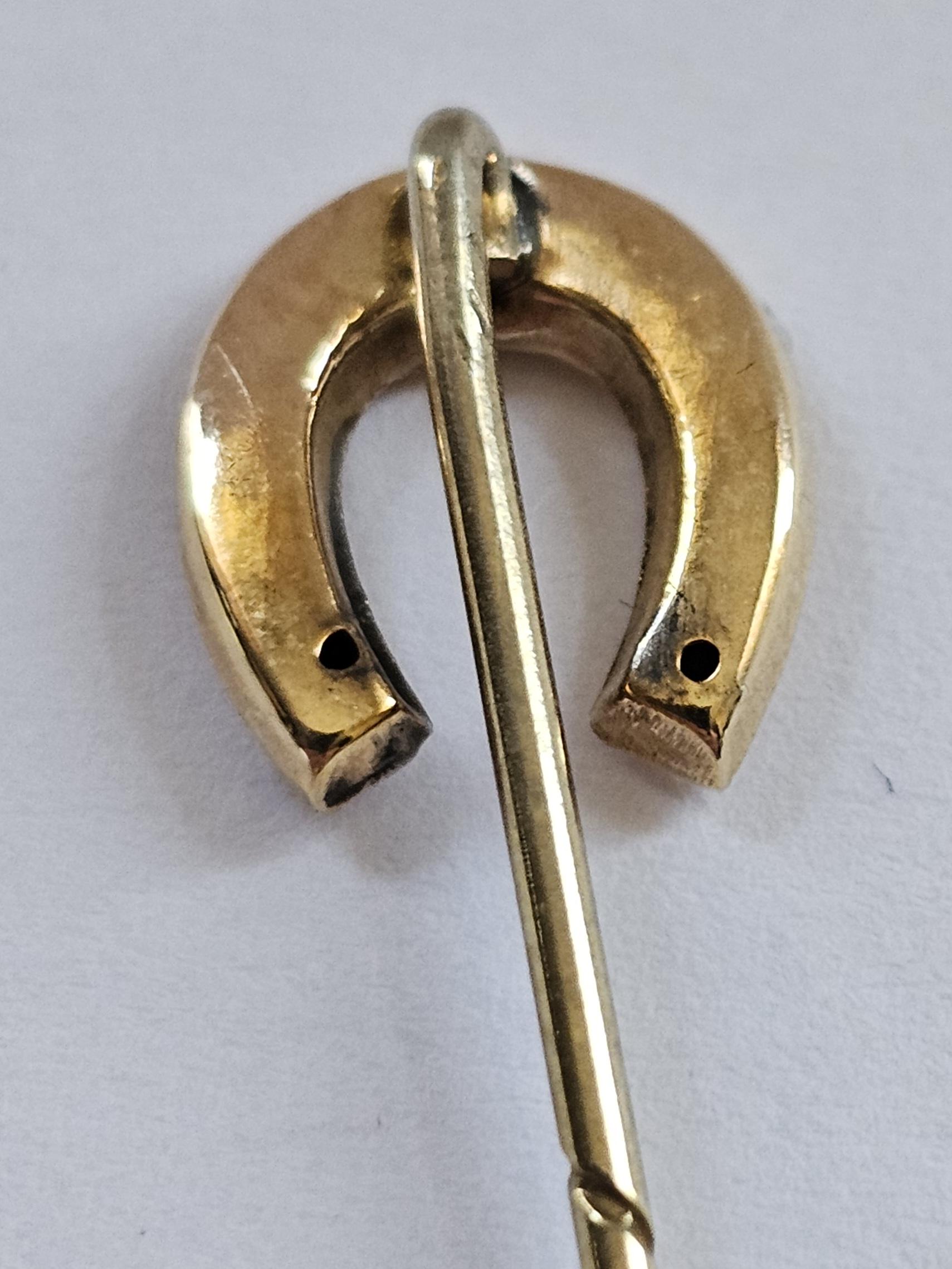 9ct Gold Late Victorian or Edwardian Horseshoe Shaped Stock  display picture 2