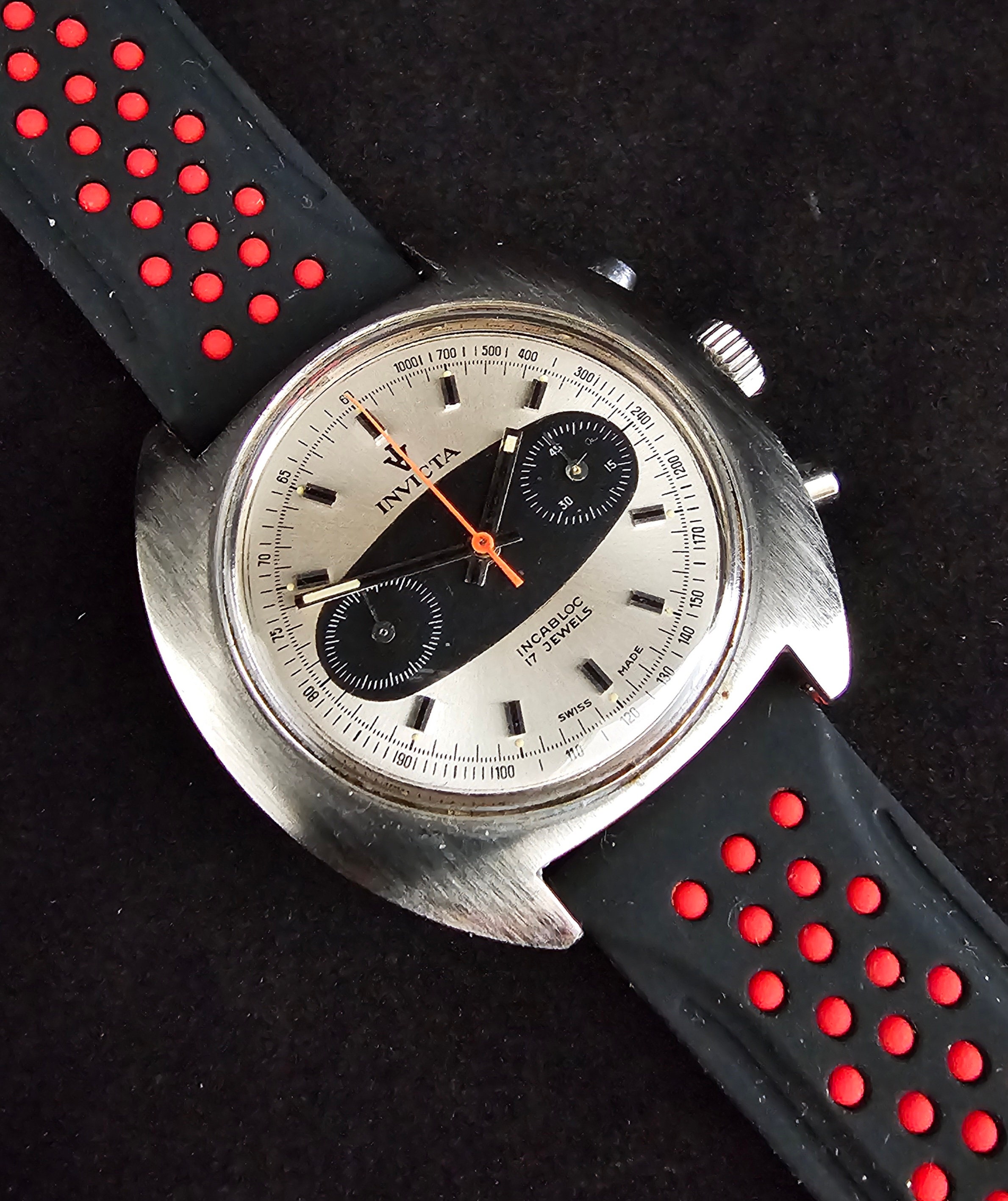 Reserced for Mohammed Vintage Invicta 