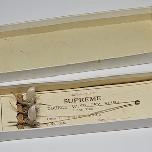 Mosche secche Supreme Double Wing vintage, Cadisfly, su carta e scatola originali, circa 1940