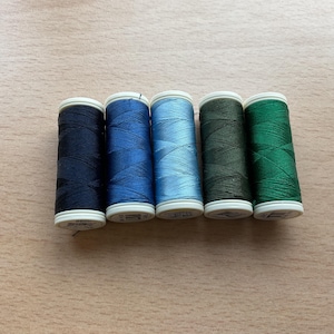 Seta Reale 100% pure silk thread. 80m reels. Thickness 100