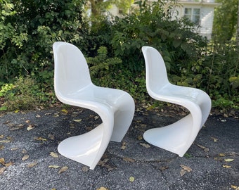 Pair of 1970s Verner Panton Herman Miller Fehlbaum Production S Chairs