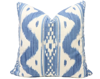 READY TO SHIP Quadrille Bali Hai pillow cover in Blues on Tint 2020-01 // Designer pillow // High end pillow // Decorative pillow.