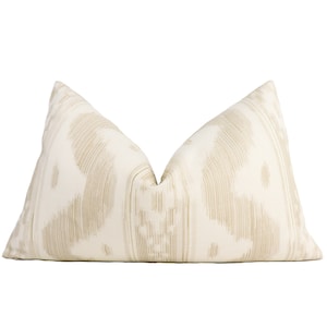 Quadrille Bali Hai pillow cover in beige on tint 2020-20 - ON BOTH SIDES // Designer pillow cover // High end pillow // Decorative pillow