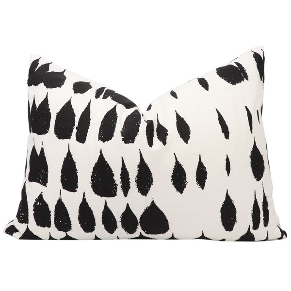 Schumacher Queen of Spain pillow cover in Black 175200 // Designer pillow // High end pillow // Decorative pillow