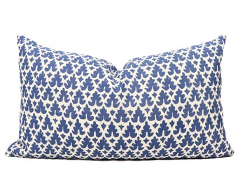 Quadrille Volpi pillow cover in New Navy on Tint 304048F // Designer pillow // High end pillow // Decorative pillow.