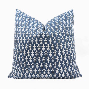 BACKORDER Molly Mahon Bagru pillow cover in Dark Blue 179241 // Designer pillow // High end pillow // Decorative pillow // Hand block print