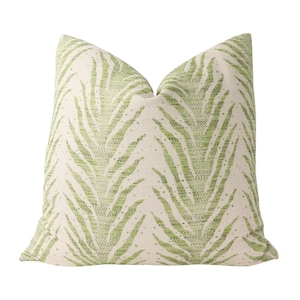 Schumacher Creeping Fern woven pillow cover in Moss 75452 - on both sides  // Designer pillow cover // High end pillow cover
