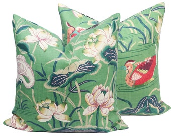 Funda de almohada Schumacher Lotus Garden en color Jade 172935 // Almohada de diseño // Almohada de alta gama // Almohada decorativa