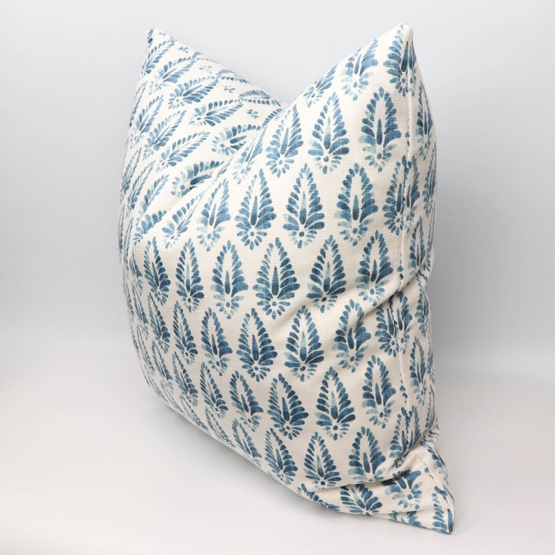 DesignerModHome Lacefield Agave Pillow Cover - Thumbnail 4