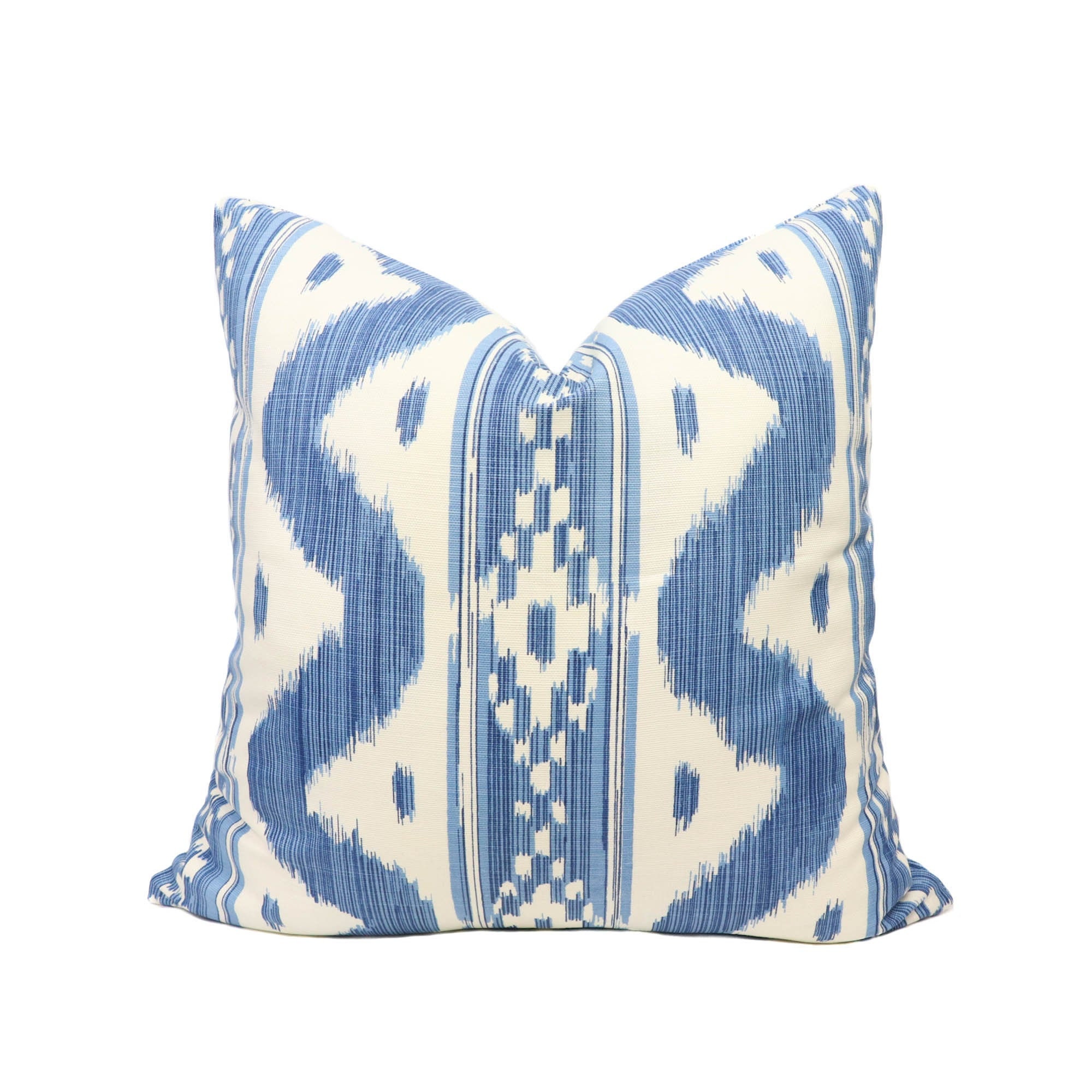 READY TO SHIP Quadrille Bali Hai Pillow Cover in Blues on Tint 2020-01