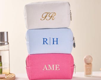 Custom Monogrammed Toiletry Bag Makeup bag Bridesmaid gifts Personalized Travel Makeup Bag Large Capacity Storage Bag Bridesmaid Makeup Bag