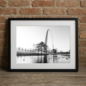 St. Louis Arch Wall Art | Gateway Arch Black & White Photo Print