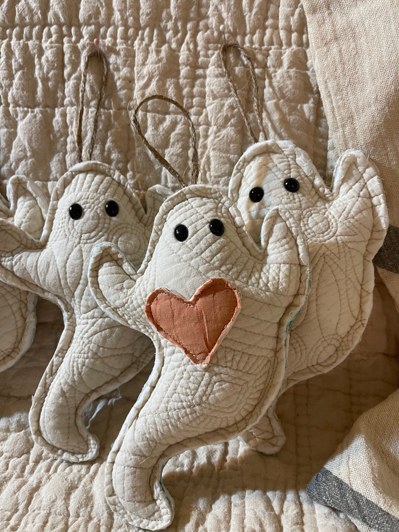 Halloween Quilt Ghost / Handmade Ghost / Farmhouse Decor image 3