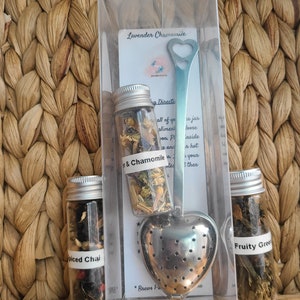 Wedding Tea Favors| Herbal Loose Tea| Loose Tea| Heart Shaped Tea Infuser| Tea Party Favors| Organic Tea| Fruit Tea| Black Tea