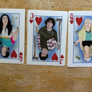 Adesivo de vinil impermeável Yellowjackets Mari Travis Javi Melissa Rainha Valete de Copas Carta de baralho colecionável colar de coração natureza escolha